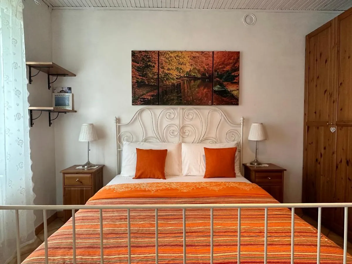 Apartment Appartamento Arancione Menaggio Italy