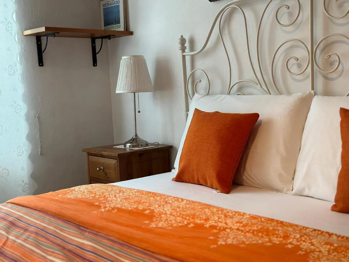 Apartment Appartamento Arancione Menaggio
